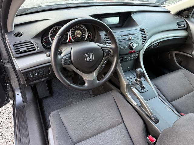 Honda Accord 2.0i 156hp Automatic - автомобили, коли, обяви за нови и употребявани 9