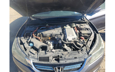 Honda Accord 2.0L 4 Front-wheel Drive - автомобили, коли, обяви за нови и употребявани 10