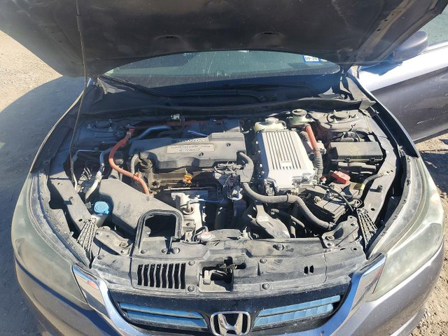 Honda Accord 2.0L 4 Front-wheel Drive - автомобили, коли, обяви за нови и употребявани 10
