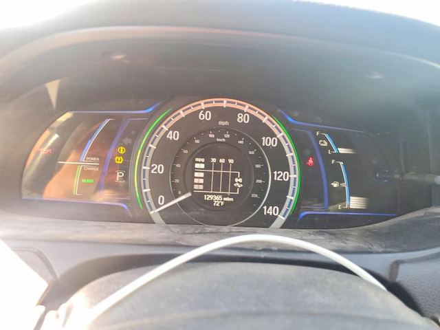 Honda Accord 2.0L 4 Front-wheel Drive - автомобили, коли, обяви за нови и употребявани 8