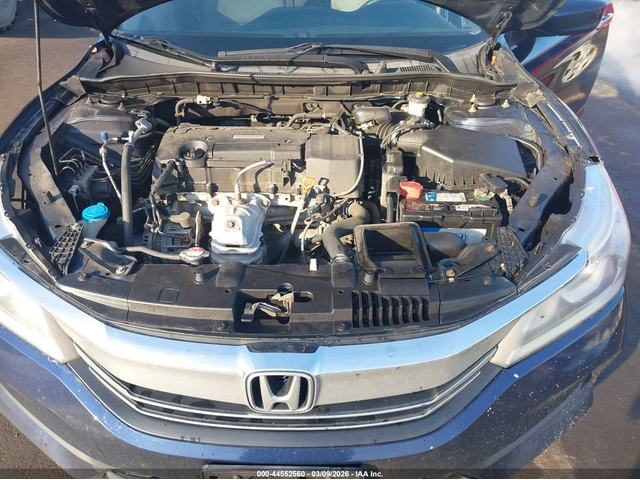 Honda Accord 2.4L I-4 DI, DOHC, VVT, 185HP Front Wheel Drive - автомобили, коли, обяви за нови и употребявани 9