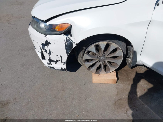 Honda Accord 2.4L I-4 DI, DOHC, VVT, 185HP Front Wheel Drive - автомобили, коли, обяви за нови и употребявани 5