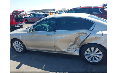 Honda Accord 2.4L I-4 DI, DOHC, VVT, 185HP Front Wheel Drive - автомобили, коли, обяви за нови и употребявани 13