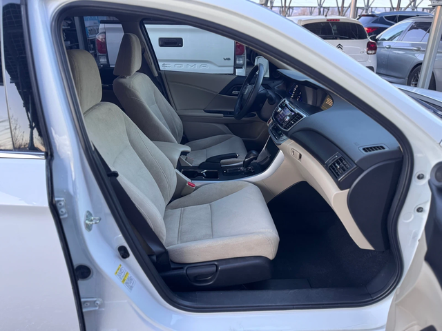 Honda Accord 2.0i Hybrid - автомобили, коли, обяви за нови и употребявани 10