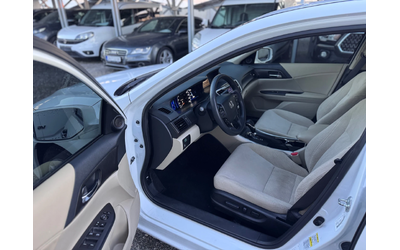 Honda Accord 2.0i Hybrid - автомобили, коли, обяви за нови и употребявани 8