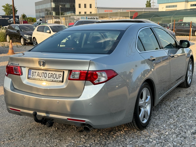 Honda Accord 2.0i * * ПЪЛНА СЕРВИЗНА ИСТОРИЯ* * - автомобили, коли, обяви за нови и употребявани 4