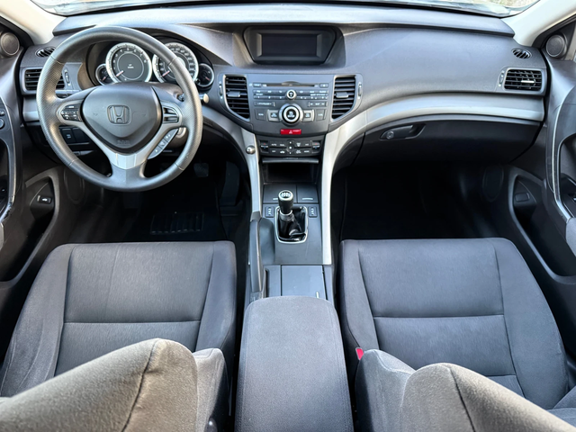 Honda Accord 2.0 i-VTEC 155к.с CLIMATRONIC / PODGREV - автомобили, коли, обяви за нови и употребявани 7