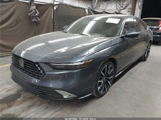 Honda Accord ОБДУХВАНЕ* ПОДГРЕВ* BOSE* ПАНО* КАМЕРА* 25хил.км - автомобили, коли, обяви за нови и употребявани 2