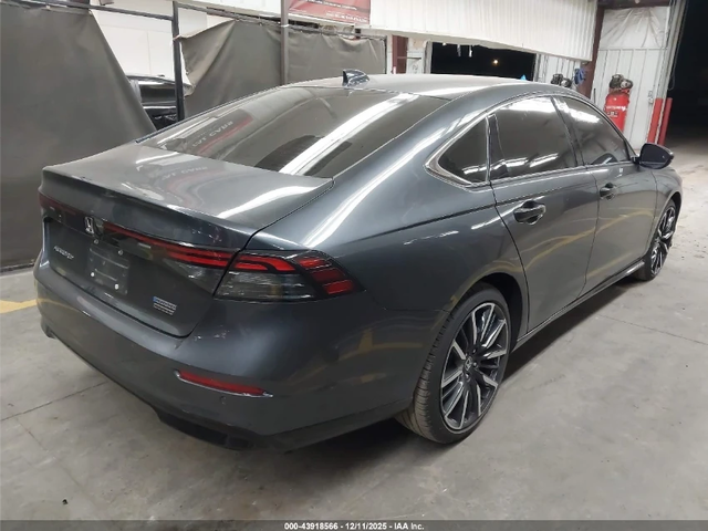 Honda Accord ОБДУХВАНЕ* ПОДГРЕВ* BOSE* ПАНО* КАМЕРА* 25хил.км - автомобили, коли, обяви за нови и употребявани 5