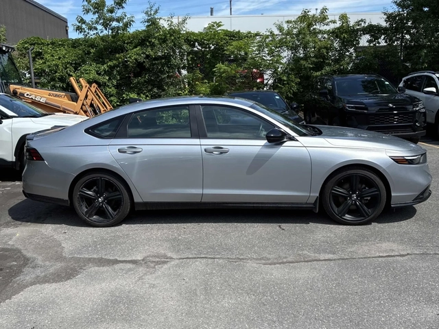 Honda Accord Hybrid Sport-L * ПАНОРАМА * CARFAX * АВТО КРЕДИТ * - автомобили, коли, обяви за нови и употребявани 3