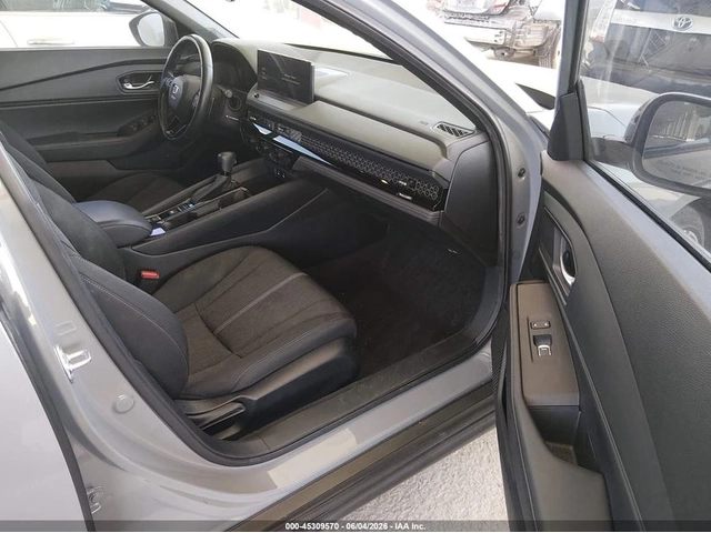 Honda Accord * HYBRID* SPORT* ПАНО* KEYLESS* Camera* ПОДГРЕВ* - автомобили, коли, обяви за нови и употребявани 9