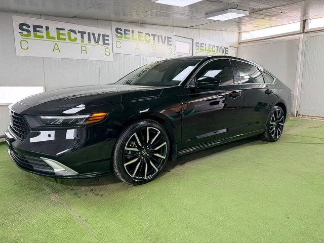 Honda Accord 2.0 Hybrid* Touring* Head up* 2024* - автомобили, коли, обяви за нови и употребявани 2