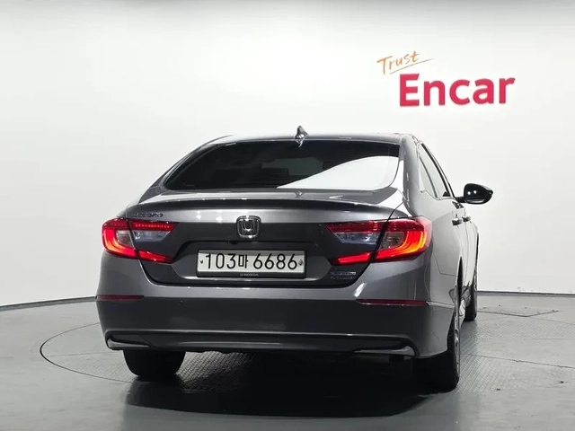 Honda Accord 2.0 Hybrid - САМО 30% АВАНС! - автомобили, коли, обяви за нови и употребявани 3