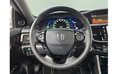 Honda Accord 2.0 Hybrid - САМО 30% АВАНС! - автомобили, коли, обяви за нови и употребявани 13