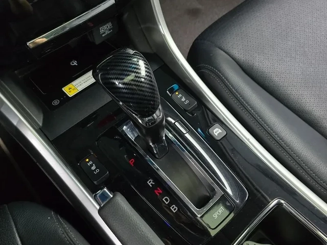 Honda Accord 2.0 Hybrid - САМО 30% АВАНС! - автомобили, коли, обяви за нови и употребявани 8