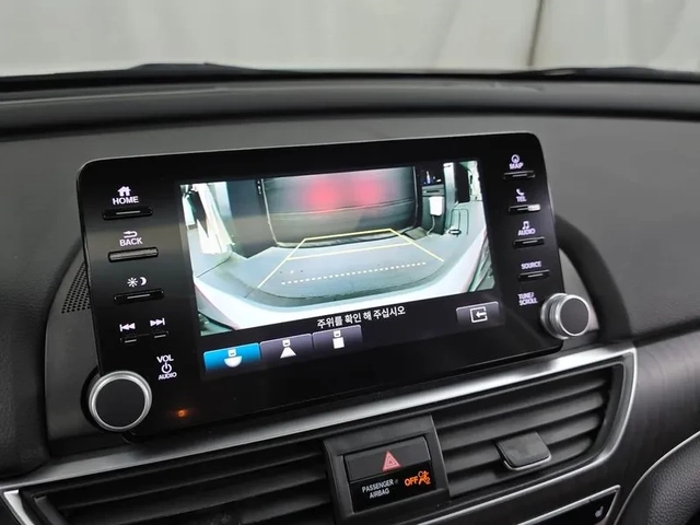 Honda Accord 2.0 Hybrid - САМО 30% АВАНС! - автомобили, коли, обяви за нови и употребявани 14