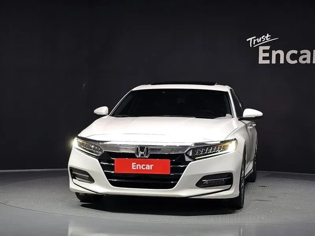 Honda Accord 2.0 Hybrid - САМО 30% АВАНС! - автомобили, коли, обяви за нови и употребявани 2