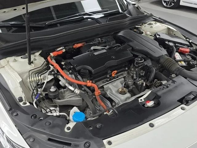 Honda Accord 2.0 Hybrid - САМО 30% АВАНС! - автомобили, коли, обяви за нови и употребявани 5