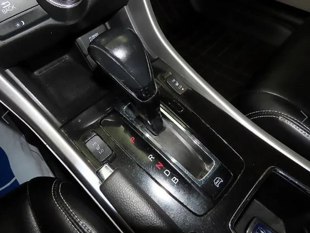 Honda Accord 2.0 Hybrid - САМО 30% АВАНС! - автомобили, коли, обяви за нови и употребявани 11