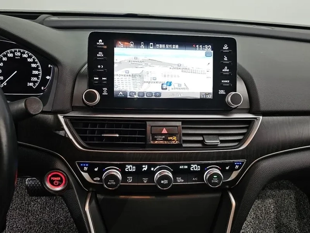 Honda Accord 2.0 Hybrid - САМО 30% АВАНС! - автомобили, коли, обяви за нови и употребявани 13