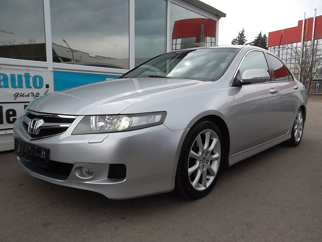 Honda Accord Facelift 2.4 Executive - автомобили, коли, обяви за нови и употребявани 0