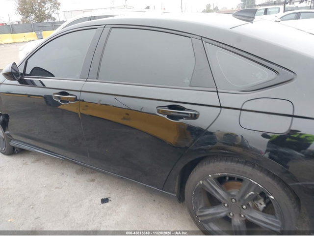 Honda ACCORD HYBRID 2.0L I-4 DI, DOHC, VVT, 146HP Front Wheel Drive - автомобили, коли, обяви за нови и употребявани 13
