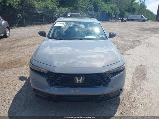 Honda ACCORD HYBRID 2.0L I-4 DI, DOHC, VVT, 146HP Front Wheel Drive - автомобили, коли, обяви за нови и употребявани 11