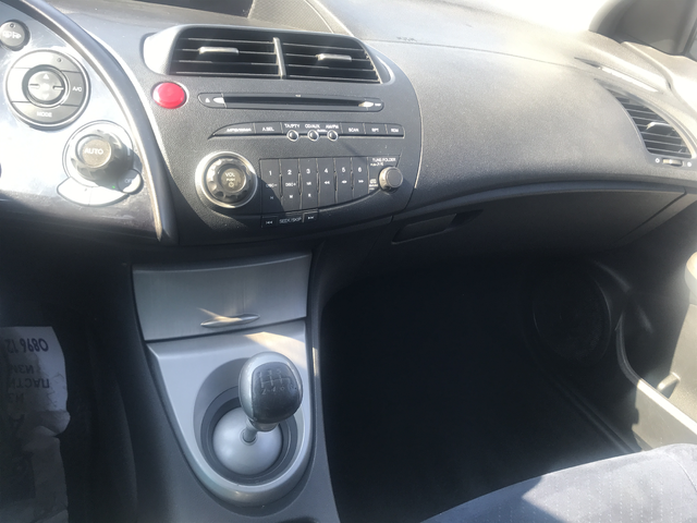 Honda Civic 1,4 Comfort - автомобили, коли, обяви за нови и употребявани 13