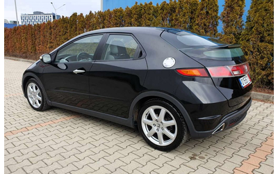 honda-civic-1-8-i-vtec - 5