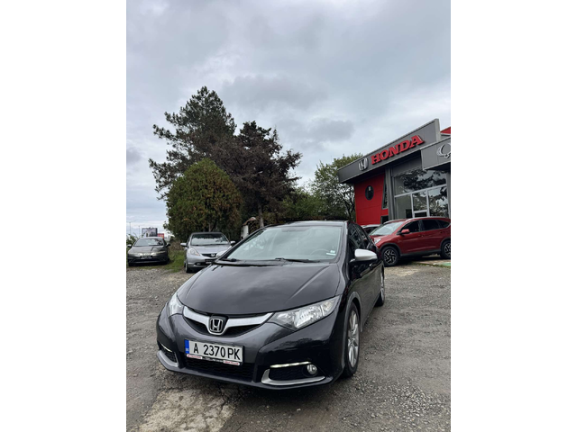 Honda Civic 1,8 i-VTEC - автомобили, коли, обяви за нови и употребявани 0