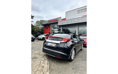 honda-civic-1-8-i-vtec - 3