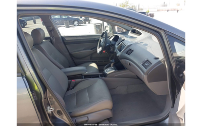 honda-civic-1-8l-i-4-vvt-113hp-front-wheel-drive - 4