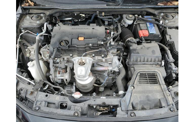 Honda Civic 2.0L 4 Front-wheel Drive - автомобили, коли, обяви за нови и употребявани 10