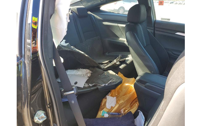 Honda Civic 2.0L 4 FRONT WHEEL DRIVE - автомобили, коли, обяви за нови и употребявани 10