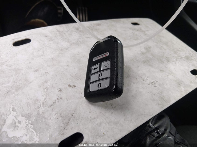 Honda Civic 2.0L I-4 DI, DOHC, VVT, 158HP Front Wheel Drive - автомобили, коли, обяви за нови и употребявани 10