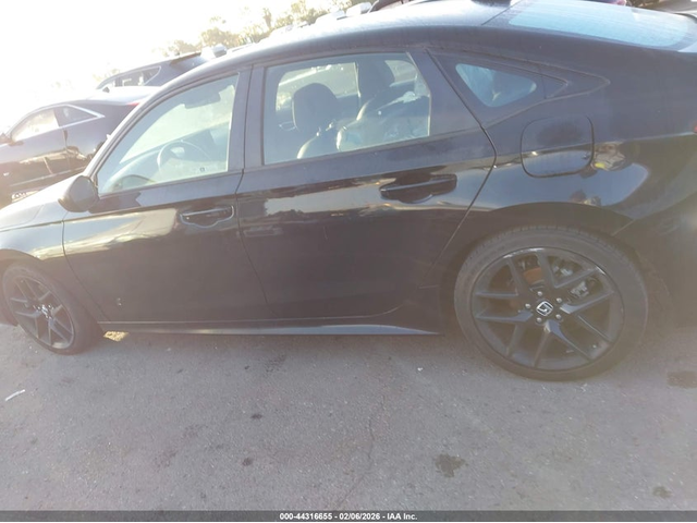 Honda Civic 2.0L I-4 DI, DOHC, VVT, 158HP Front Wheel Drive - автомобили, коли, обяви за нови и употребявани 13