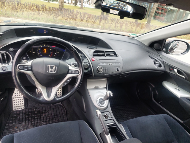 Honda Civic 1, 8i 140ps ГАЗ AUTOMATIC - автомобили, коли, обяви за нови и употребявани 5