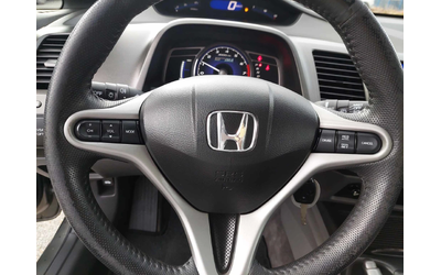 Honda Civic HYBRID UNIKAT!!! - автомобили, коли, обяви за нови и употребявани 6