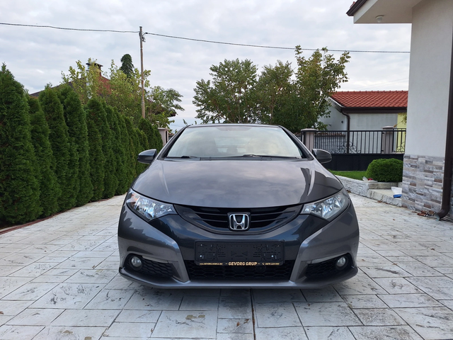 Honda Civic 1.6 I-DTEC - автомобили, коли, обяви за нови и употребявани 1