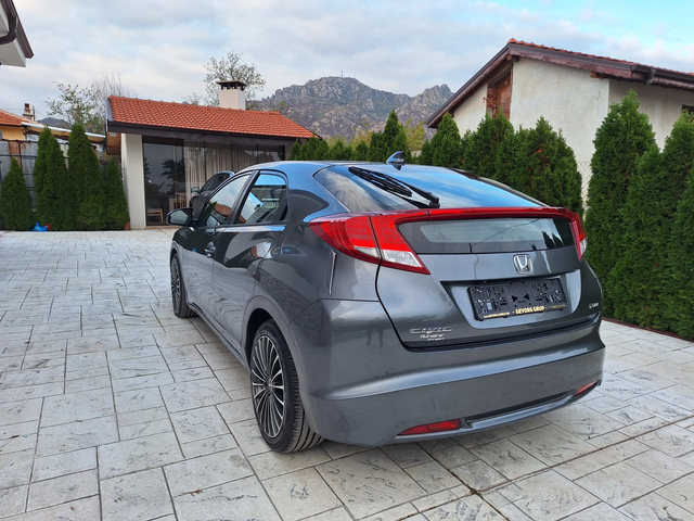 Honda Civic 1.6 I-DTEC - автомобили, коли, обяви за нови и употребявани 6
