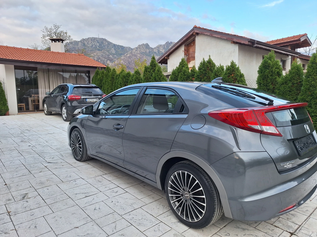 Honda Civic 1.6 I-DTEC - автомобили, коли, обяви за нови и употребявани 7