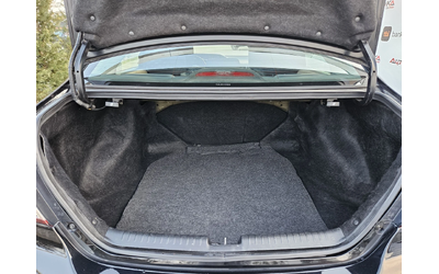 Honda Civic 1.8i-141кс= АВТОМАТ= FACELIFT= ШИБЕДАХ= КАМЕРА - автомобили, коли, обяви за нови и употребявани 9