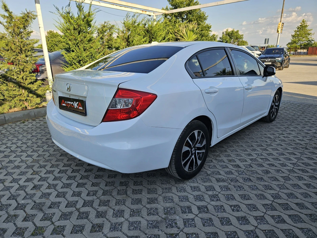 Honda Civic 1.8i-141кс= АВТОМАТ= НАВИ= ПОДГРЕВ - автомобили, коли, обяви за нови и употребявани 2