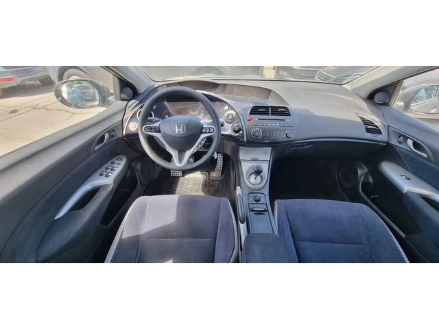 Honda Civic 1.8i 140k.c ITALIA EURO 4 - автомобили, коли, обяви за нови и употребявани 11