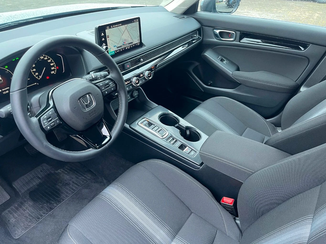 Honda Civic 2.0 i-MMD Hybrid Elegance - автомобили, коли, обяви за нови и употребявани 9