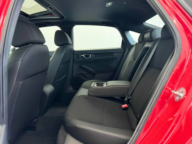 Honda Civic Sport eCVT С РЕГИСТРАЦИЯ & АВТО КРЕДИТ - автомобили, коли, обяви за нови и употребявани 9