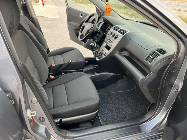 Honda Civic 1.4I 90кс 136 000км EURO 4 КЛИМАТИК - автомобили, коли, обяви за нови и употребявани 10