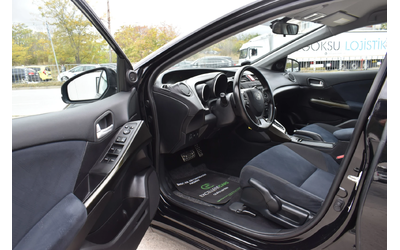 Honda Civic 1.8i* AUTOMAT* LED - автомобили, коли, обяви за нови и употребявани 8