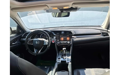 Honda Civic TOURING / CARFAX - автомобили, коли, обяви за нови и употребявани 7