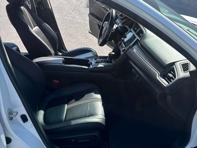 Honda Civic TOURING / CARFAX - автомобили, коли, обяви за нови и употребявани 9